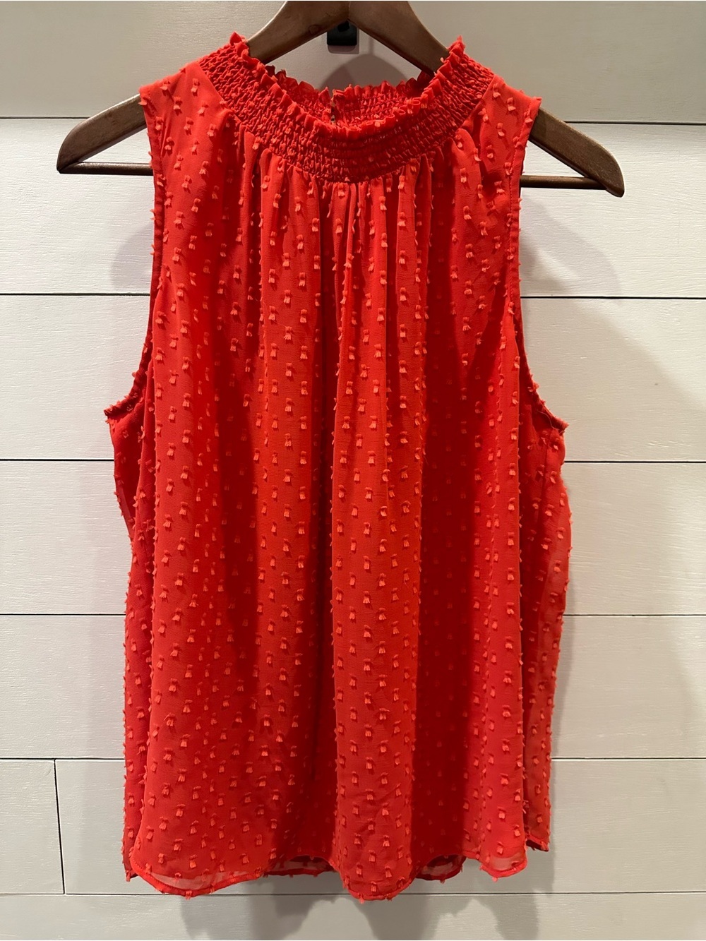 Daniel Rainn Sleeveless Red Dot-Texture Smocked Neck Top- size Large